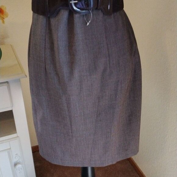 NWT IZ Byer Dress - Picture 3 of 9